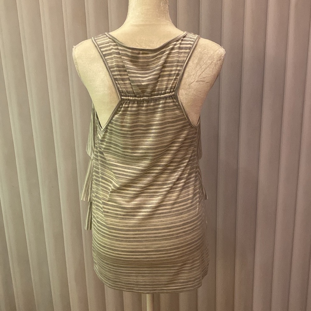 Ruffled Top - Picture 5 of 6
